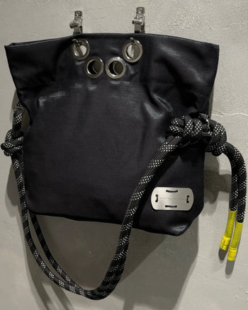 PISTOL - Dark Metallic Kitbag - Black Paracod