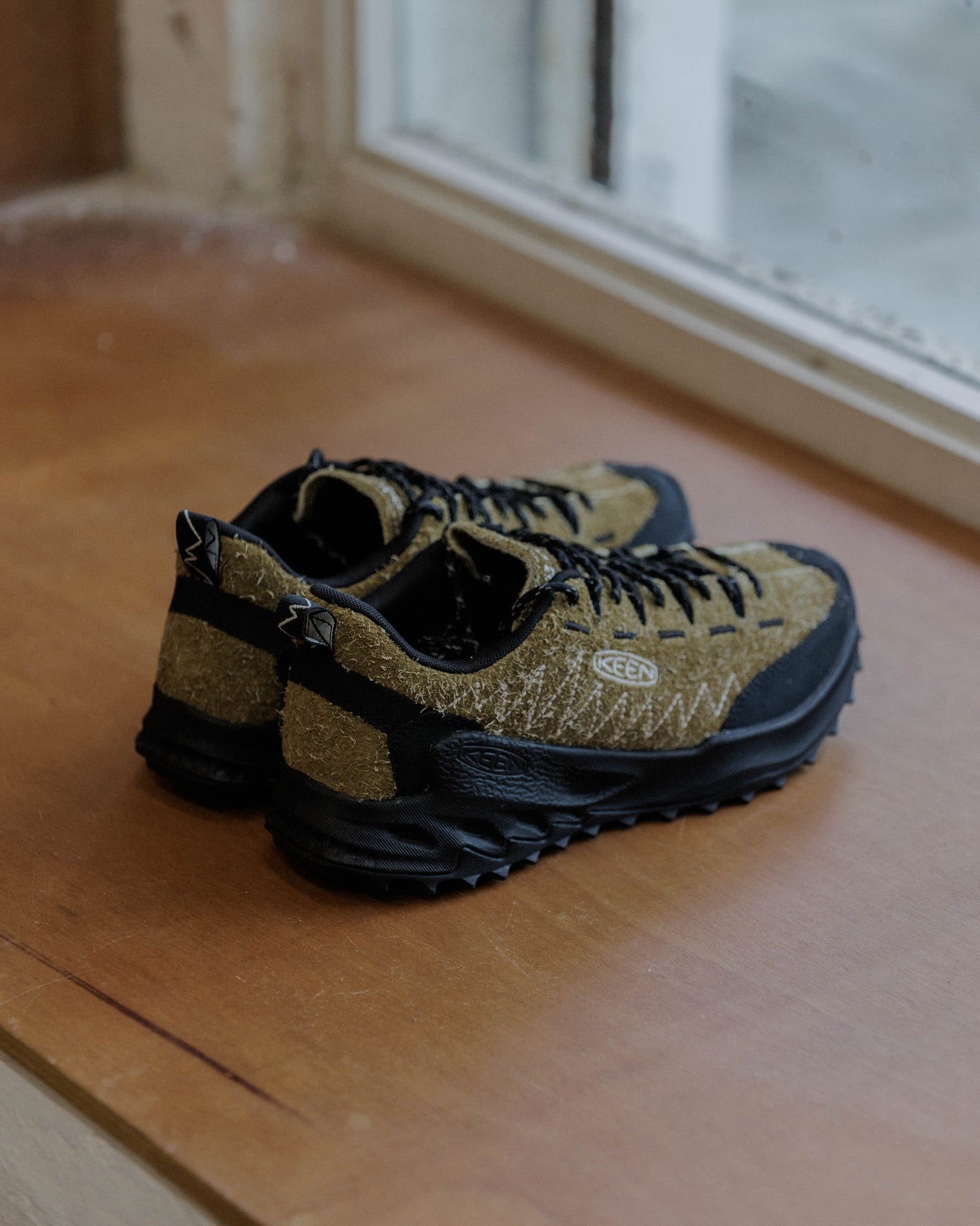 KEEN x Gramicci Jasper Zionic (Olive / Black)