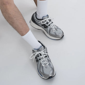 AGILITY - Plain Long Ribbed Socks - White
