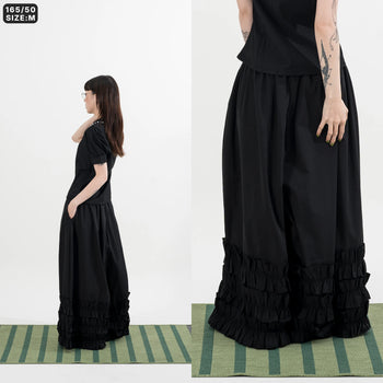 AGILITY MIAO - Wide Ruffle Pants - Black