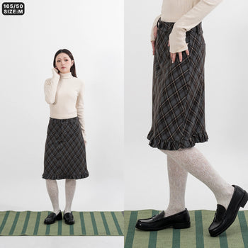 AGILITY MIAO - "JU" Plaid Skirts