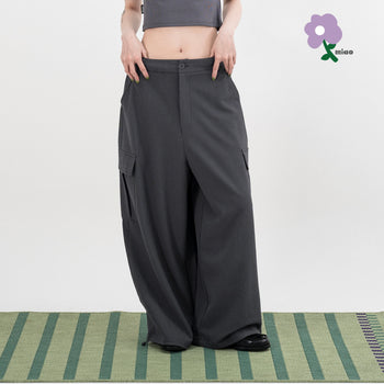 AGILITY MIAO - Seersucker Cargo Pants - Black
