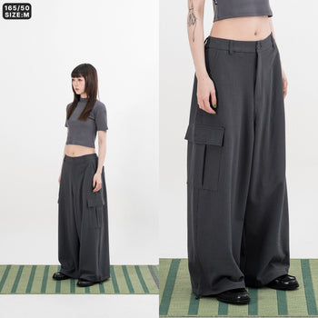 AGILITY MIAO - Seersucker Cargo Pants - Black