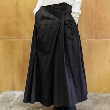 Leftroom Asymmetrical Skirt