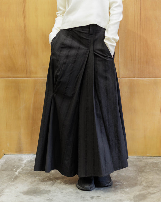Leftroom Asymmetrical Skirt