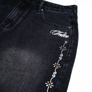 TNT - Treasure Logo Short - Black