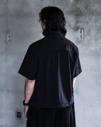 Anotherandom - Shirt. 01 - Black