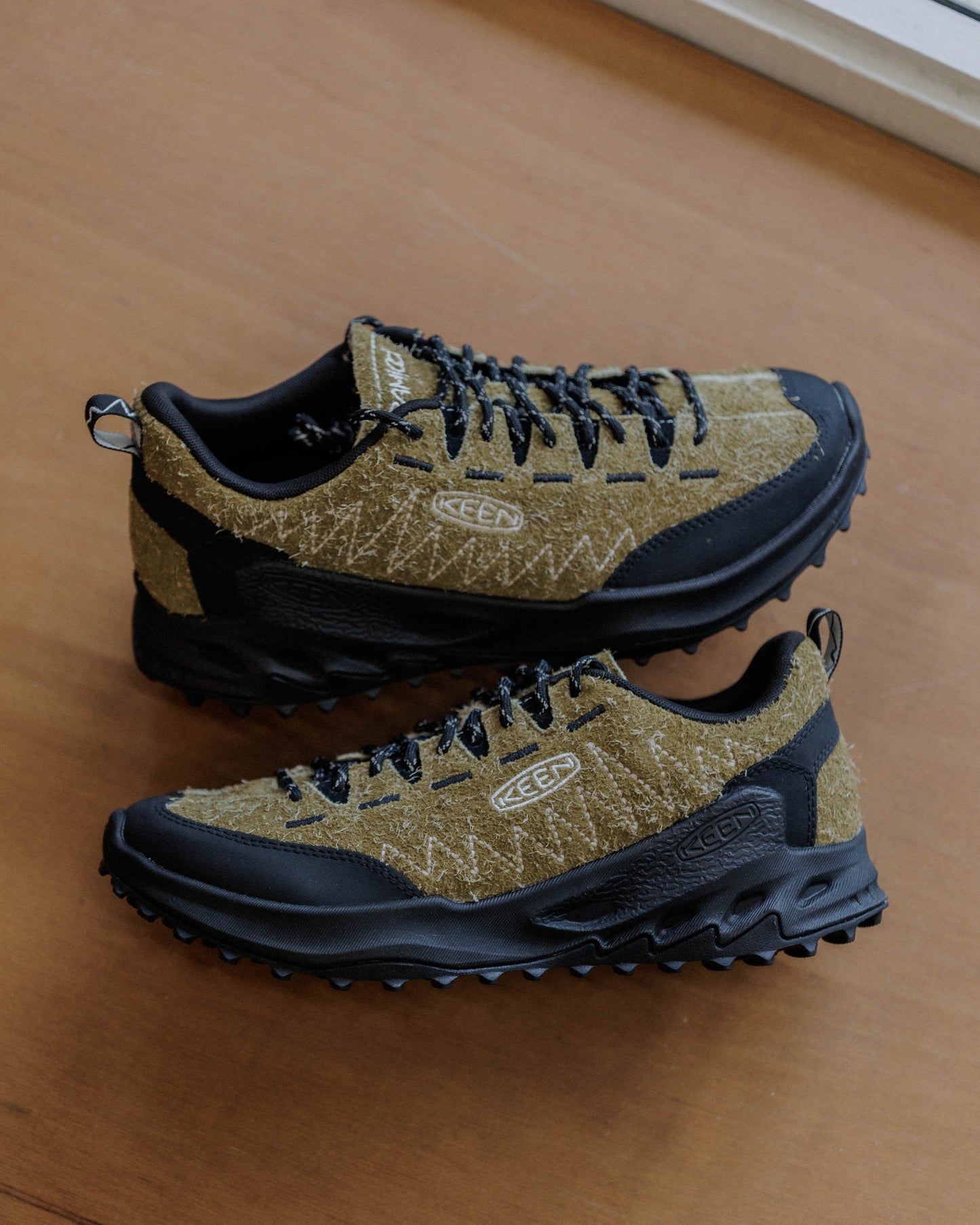 KEEN x Gramicci Jasper Zionic (Olive / Black)