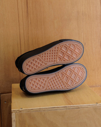 TC Made 001B - All Black