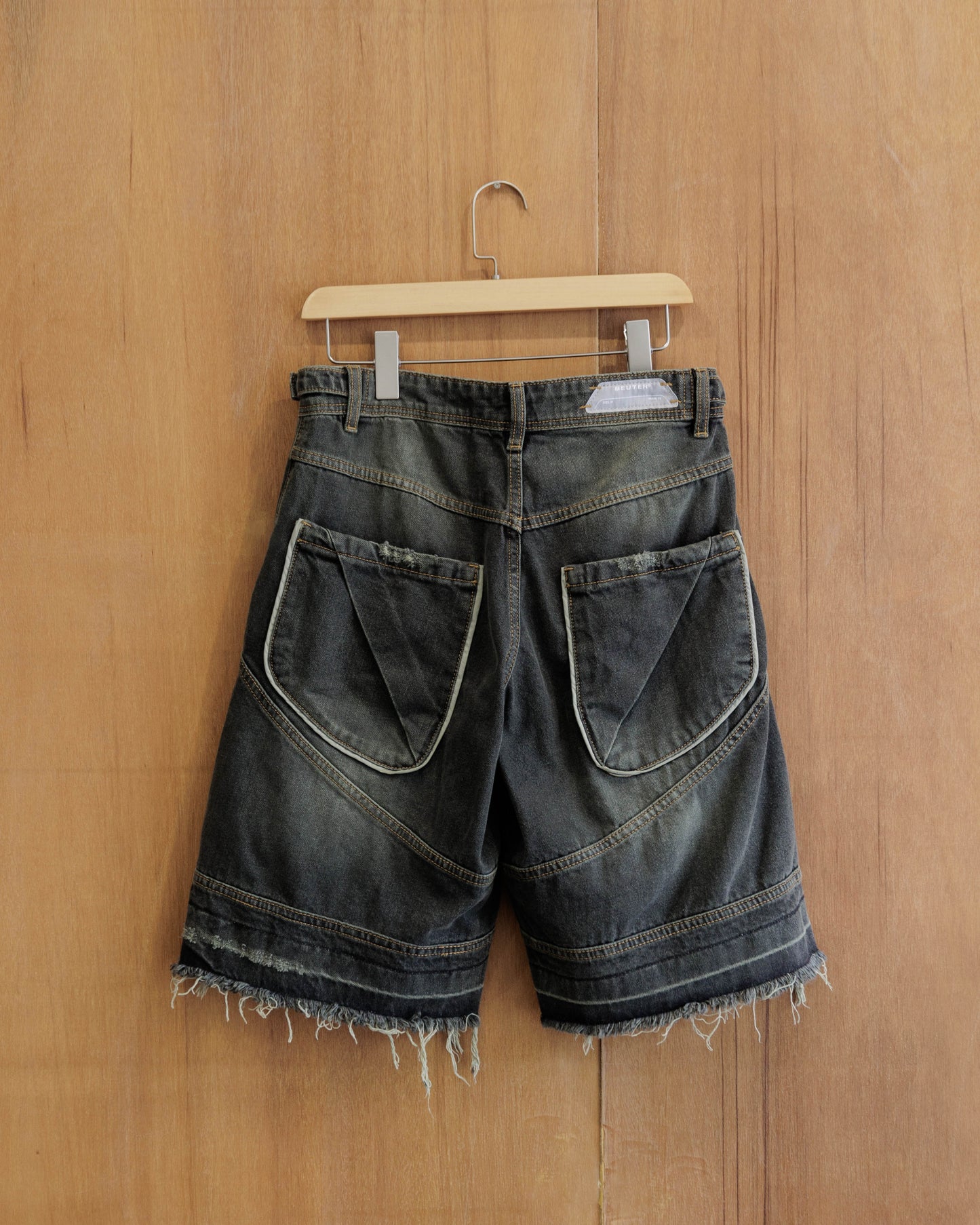 BEUTER® Burn Charcoal Cargo Short