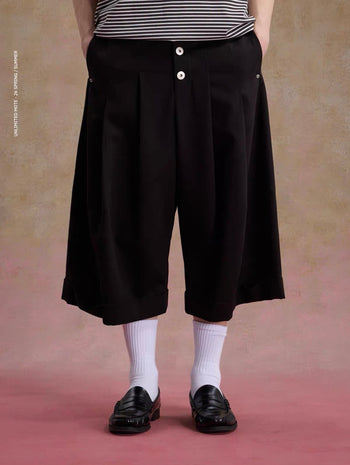 Unlimited Mote - Button Jorts - Black